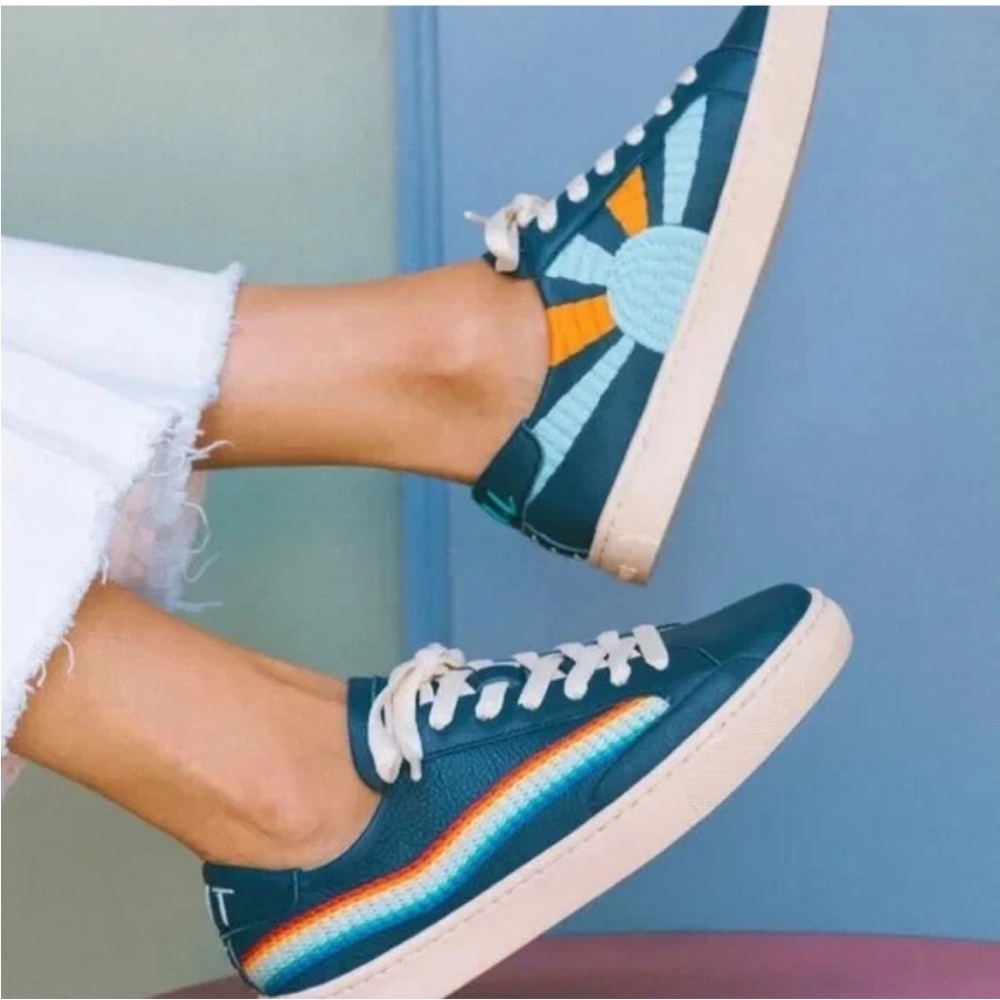 Soludos Rainbow Wave “Chill Out” Sneaker NIB